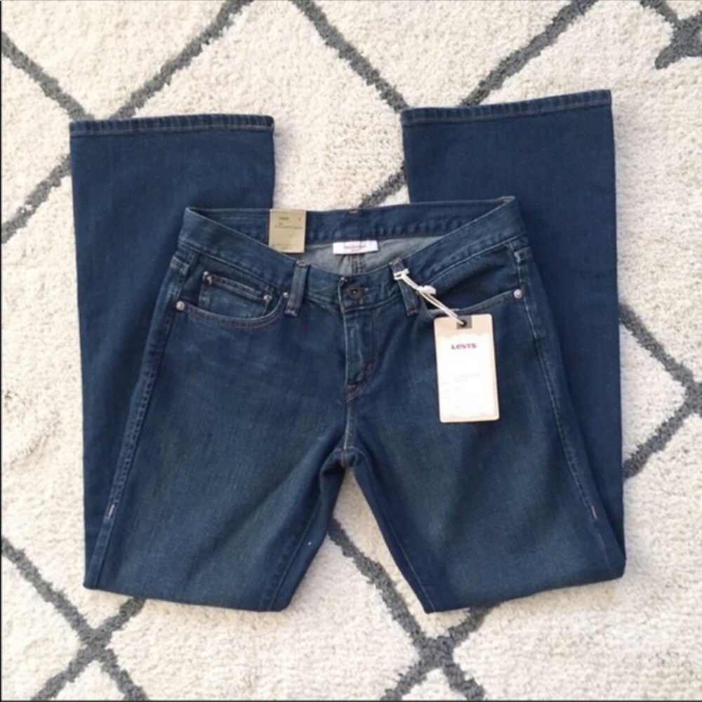 NWT Levi Low Rise Medium Wash Denim Jeans Bootcut